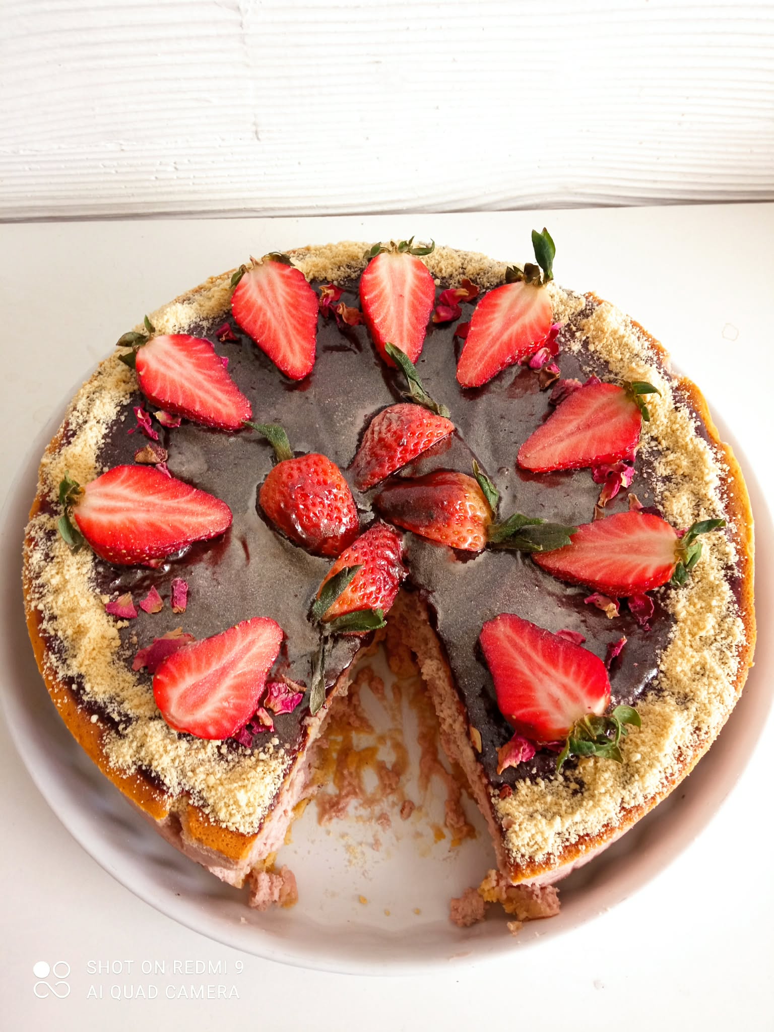 Tort z truskawkami